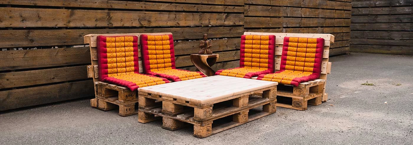 Oasi Rilassata sulla Terrazza: Crea il Tuo Salotto con Cuscini livasia Oasi Rilassata sulla Terrazza: Crea il Tuo Salotto con Cuscini livasia