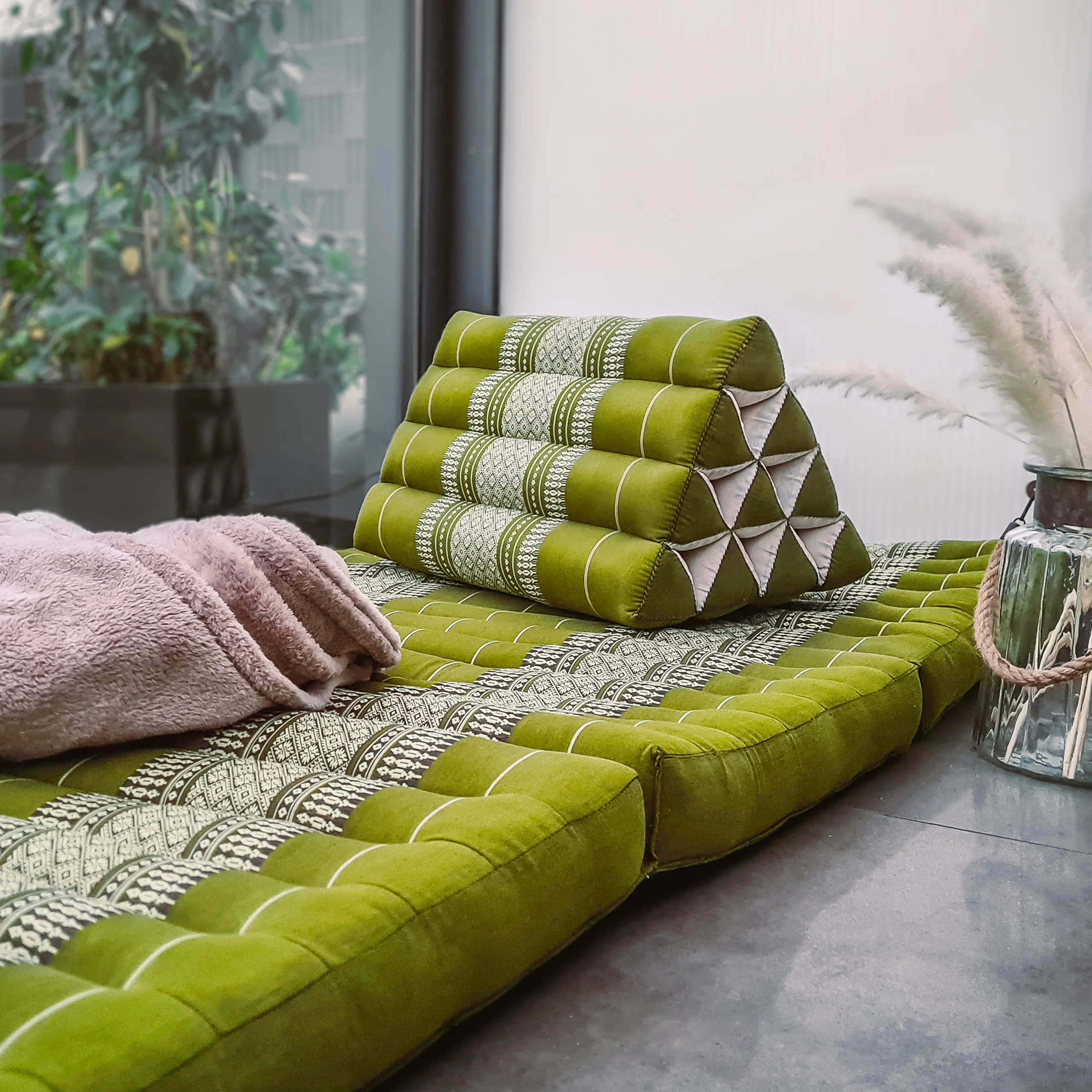 Cuscino triangolare in kapok, Classic