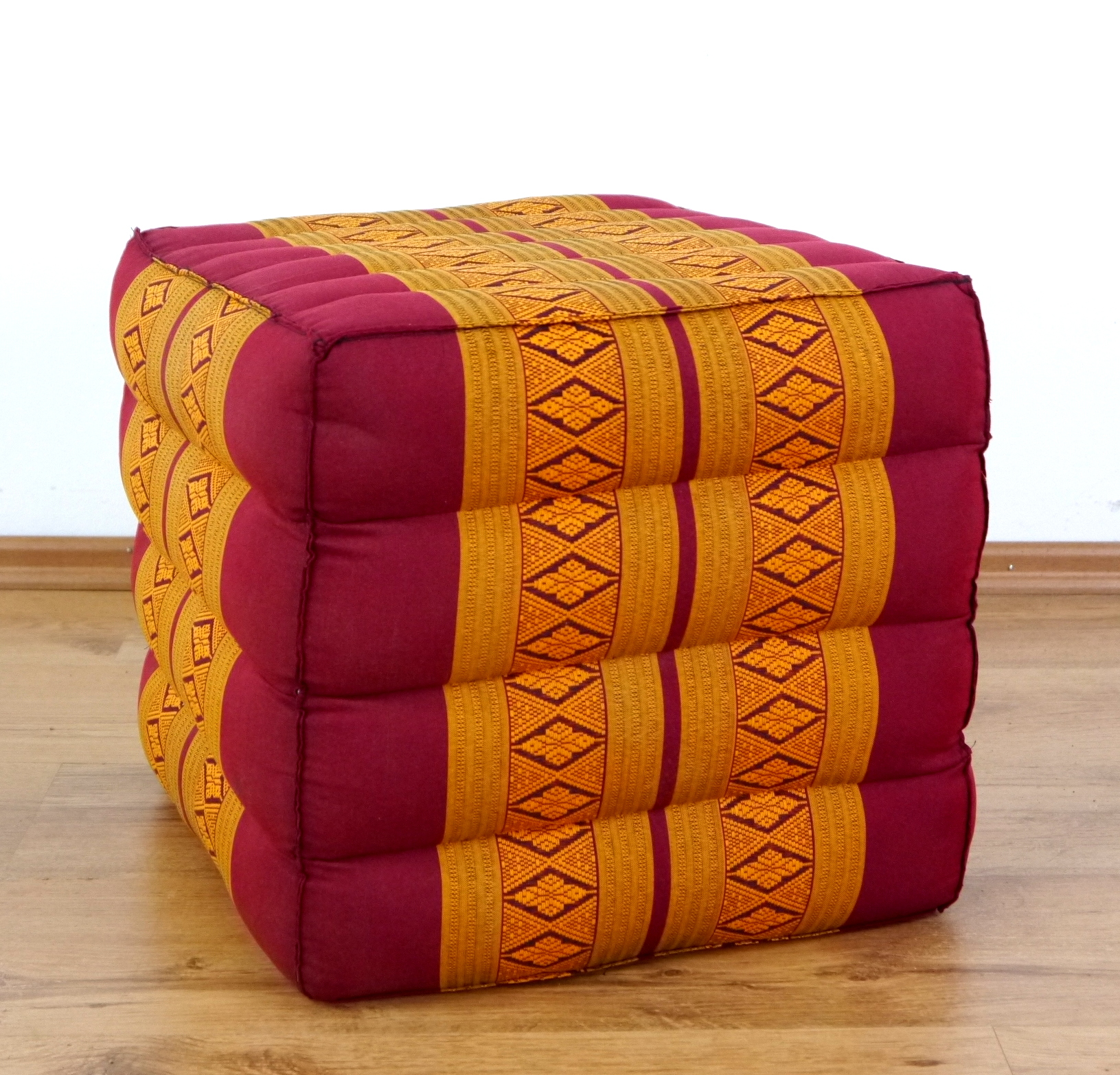 Cuscino cubico in kapok