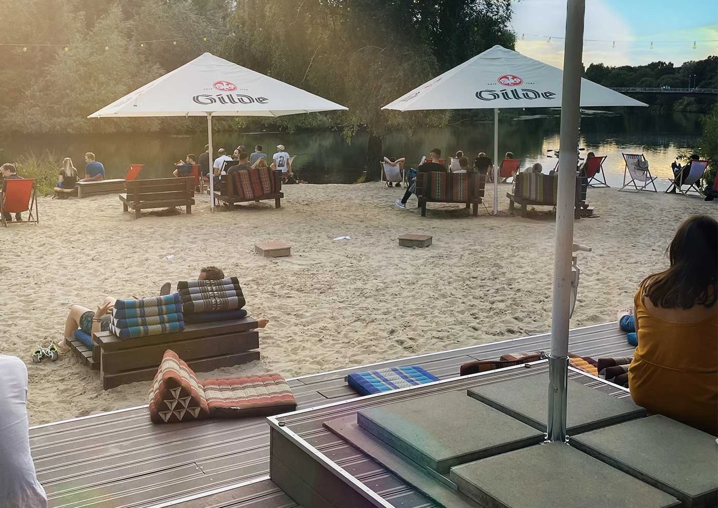 Atmosfera thailandese per il tuo bar sulla spiaggia: Scopri i nostri diversi cuscini thailandesi